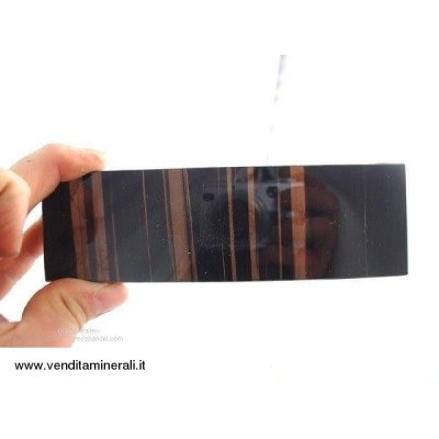 Scheggiatura lamella di ossidiana