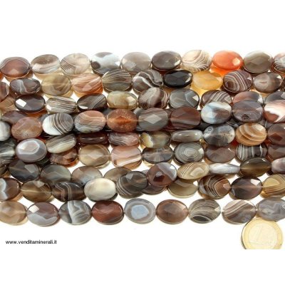 Filo ellittico sfaccettato in agata del Botswana