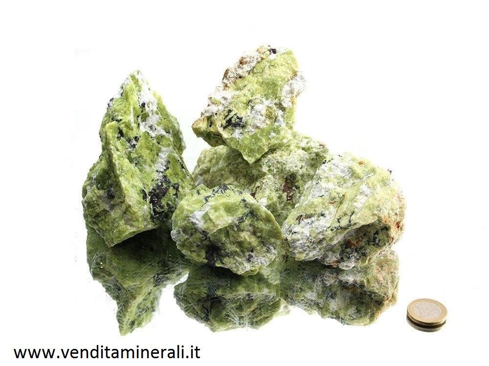 Pietre ruvide di Lizardite (giada norvegese) - 1 kg