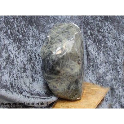 Labradorite formato XXL - lucidato a forma naturale