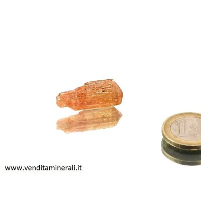 Topazio d'oro a forma di cristallo imperiale.