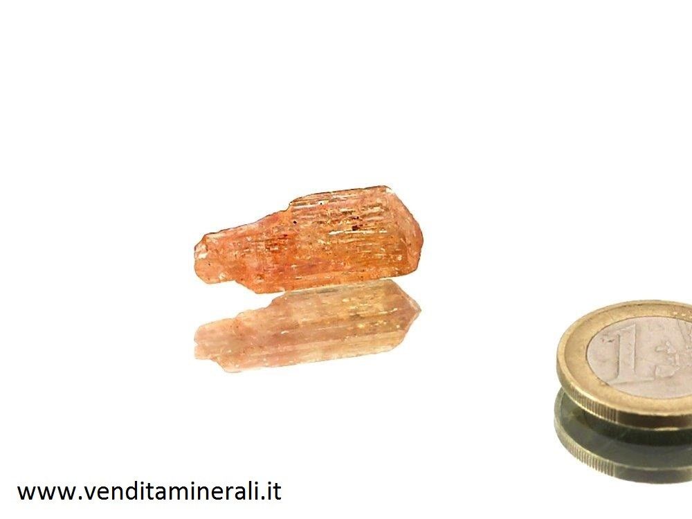 Topazio d'oro a forma di cristallo imperiale.