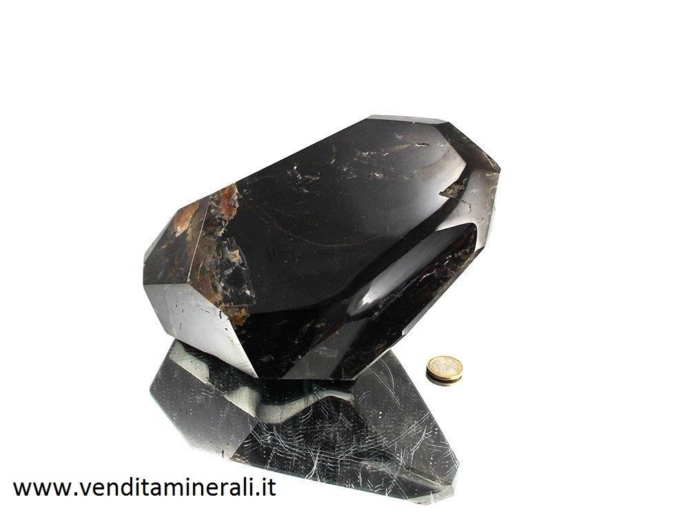 Quarzo fume' scuro forma naturale