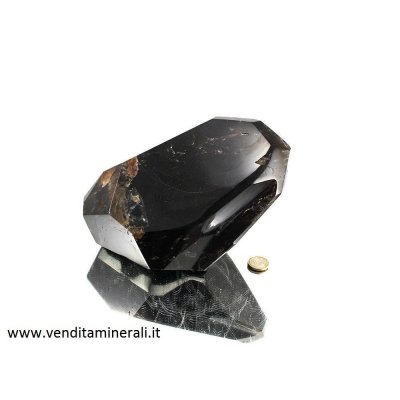 Quarzo fume' scuro forma naturale