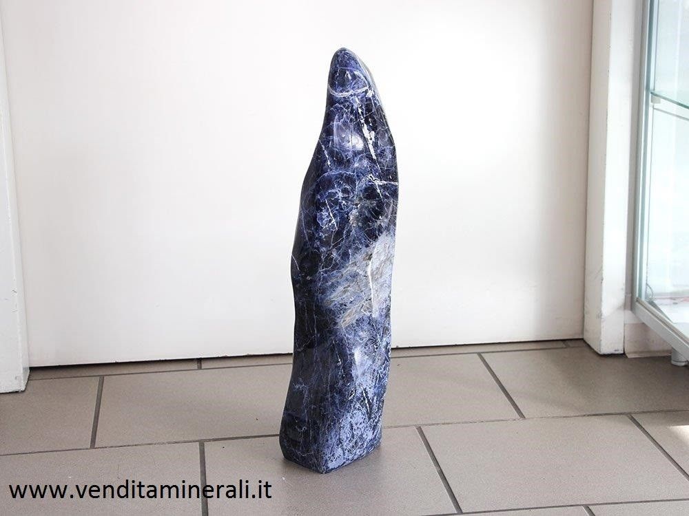 Sodalite lucida a forma naturale
