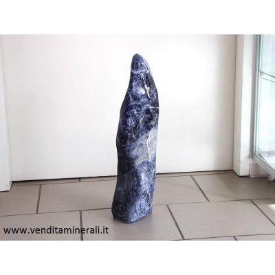 Sodalite lucida a forma naturale