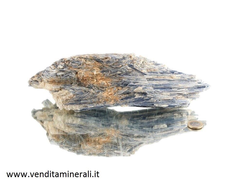 Cristallo di cianite