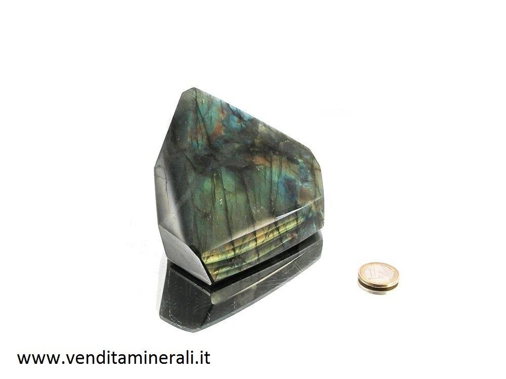 Labradorite - lucida