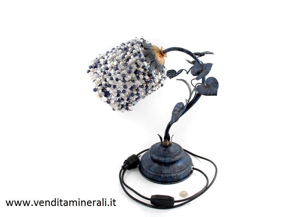 Lampada in pietra preziosa