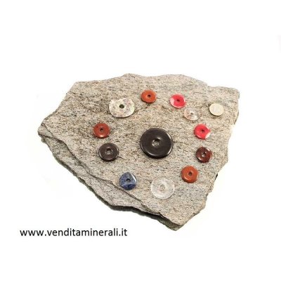 12 minerali a forma di ciambella