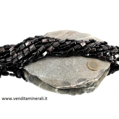 Collana con pietre rettangolari