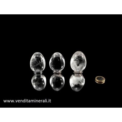 Cristallo di rocca a forma di uovo