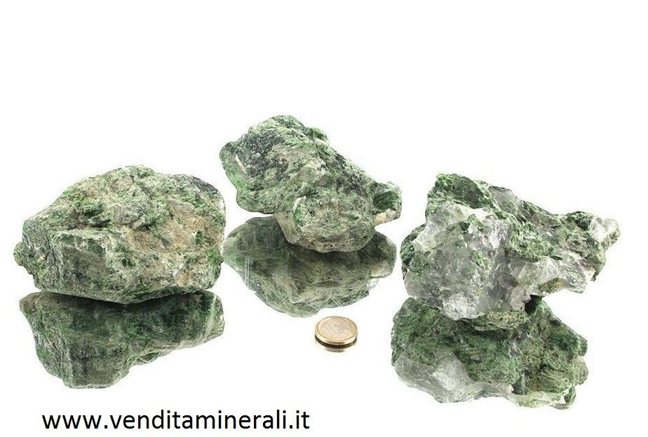 Pietre ruvide di Diopside cromo diopside - 1 Kg