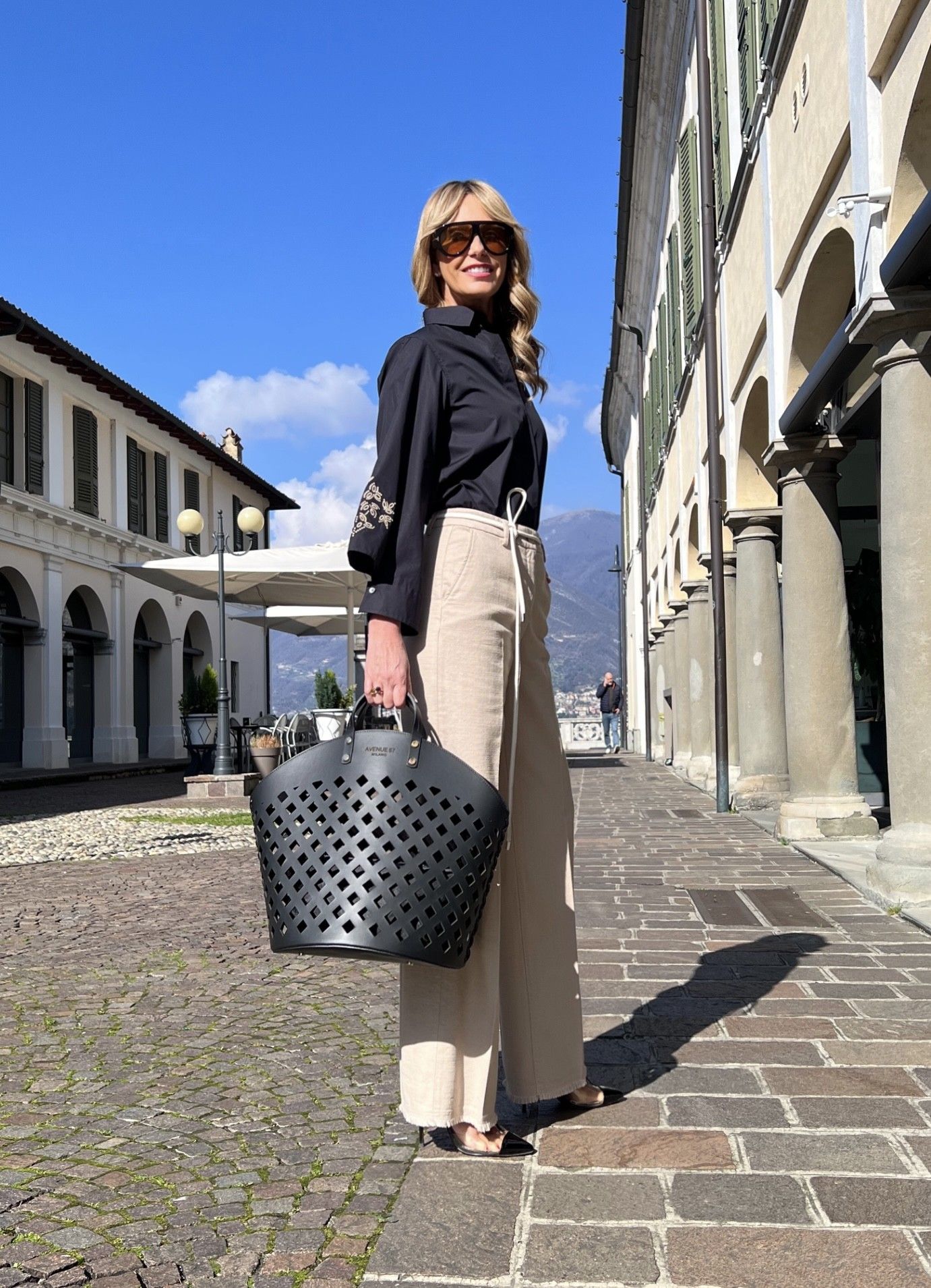 Camicia Nera Ricamo GUGLIELMINOTTI