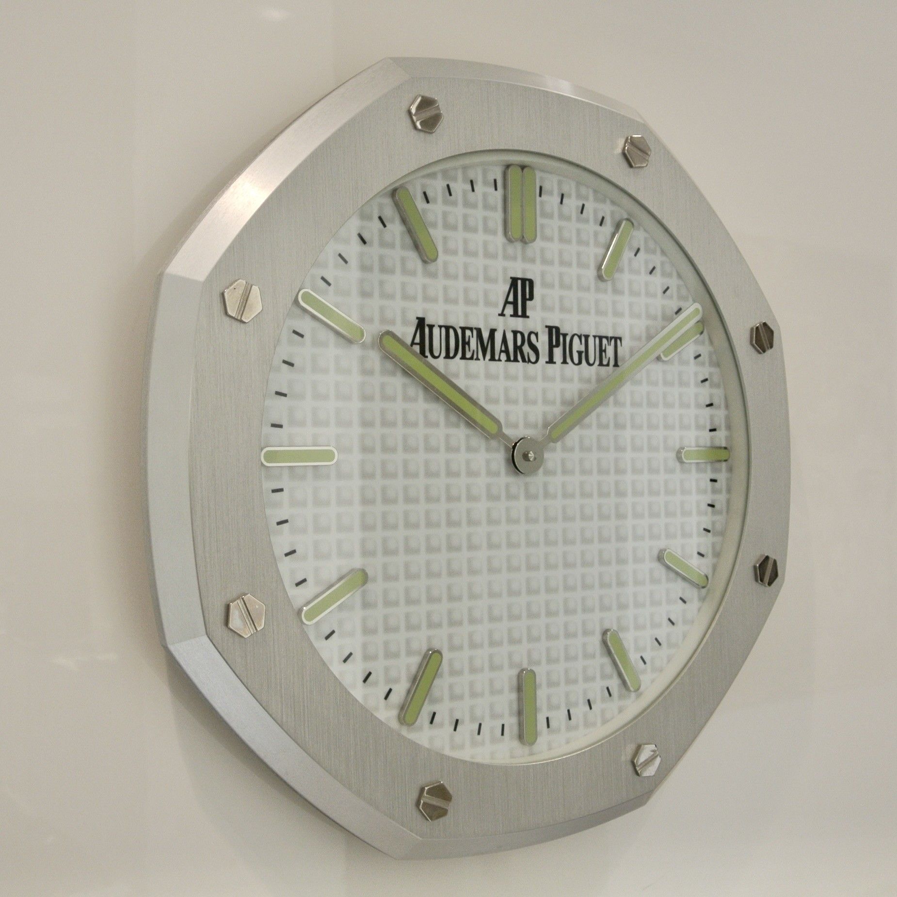 AUDEMARS PIGUET WALL CLOCK XL ARGENTEE
