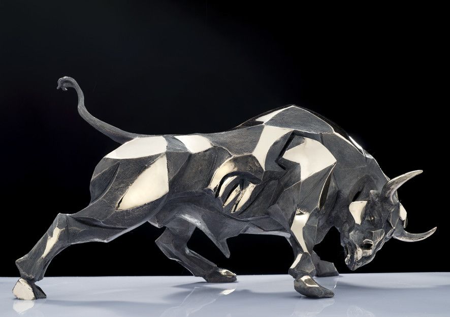 BRONZE SCULPTURE  SABRINA FERRARI ' BULL - DOZER '   size  L 52 x H 31 x P 28 cm.