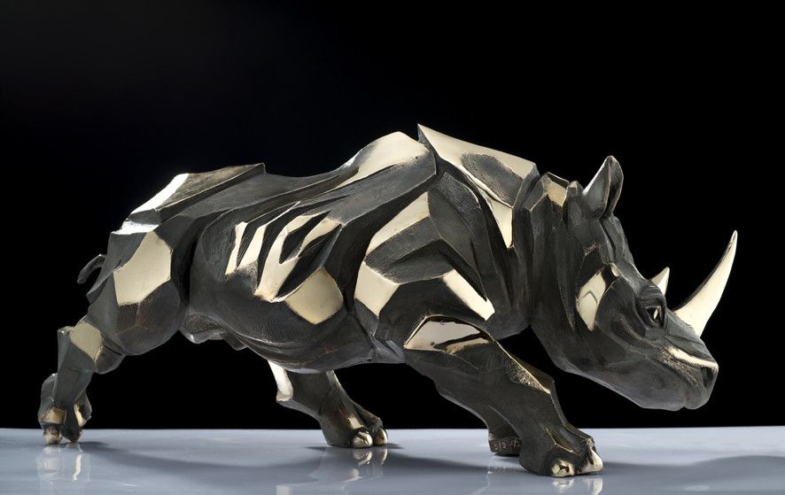 SCULTURA IN BRONZO SABRINA FERRARI ' DEEP IMPACT  EXTREME'  dimensioni L 58 x H 24,7 x P 27 cm.