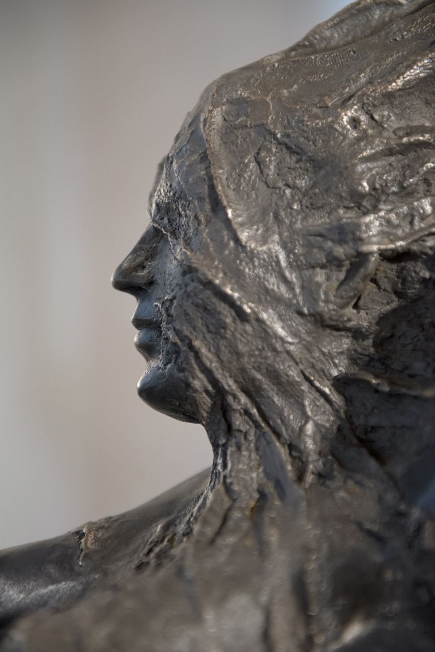 BRONZE SCULPTURE  SABRINA FERRARI ' SENSAZIONI DI VENTO CELATE (BIGGER) '  size  L 80 x H 120 x P 58 cm.
