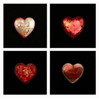 SCULTURA DANIELA FORCELLA ' LOVELOVELOVE ROSSO ' dimensioni L 42 x H 42 x P 3 cm.