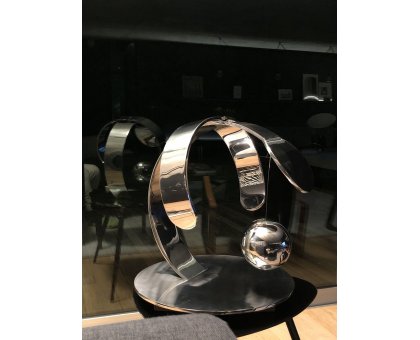 SCULTURA IN ACCIAIO MAURO CONSONNI ' MATERNITA' ' dimensioni L 60 x H 60 x P 60 cm.