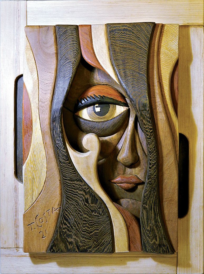SCULPTURA IN LEGNO TIZIANO COSTA  ' MISTERO '  dimensioni L 42 x H 57 cm.