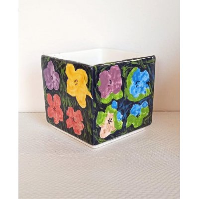 SCULTURA KATIA BRUGNOLO ' FLOWERS DA WARHOL ' dimensioni L 9 x H 9 x P 9 cm.