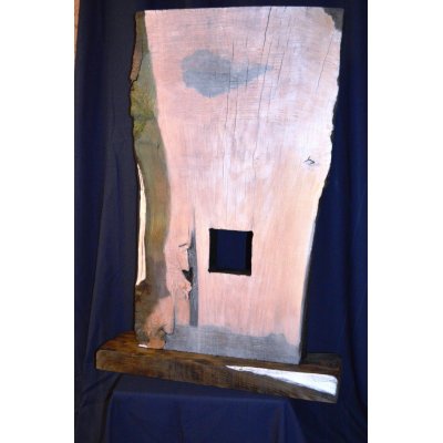 SCULTURA IN LEGNO RICCARDO VELLUTO ' LA FINESTRA DEL MONDO 2021 ' dimensioni L 58 x H 85 x P 17 cm.