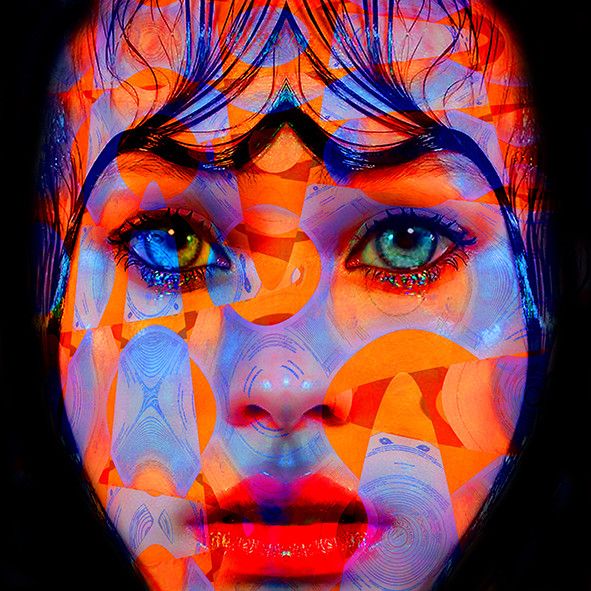 DIGITAL ART  GIUSEPPE PICCIONE ' ALKA '  dimensioni L 100 x H 100 cm.