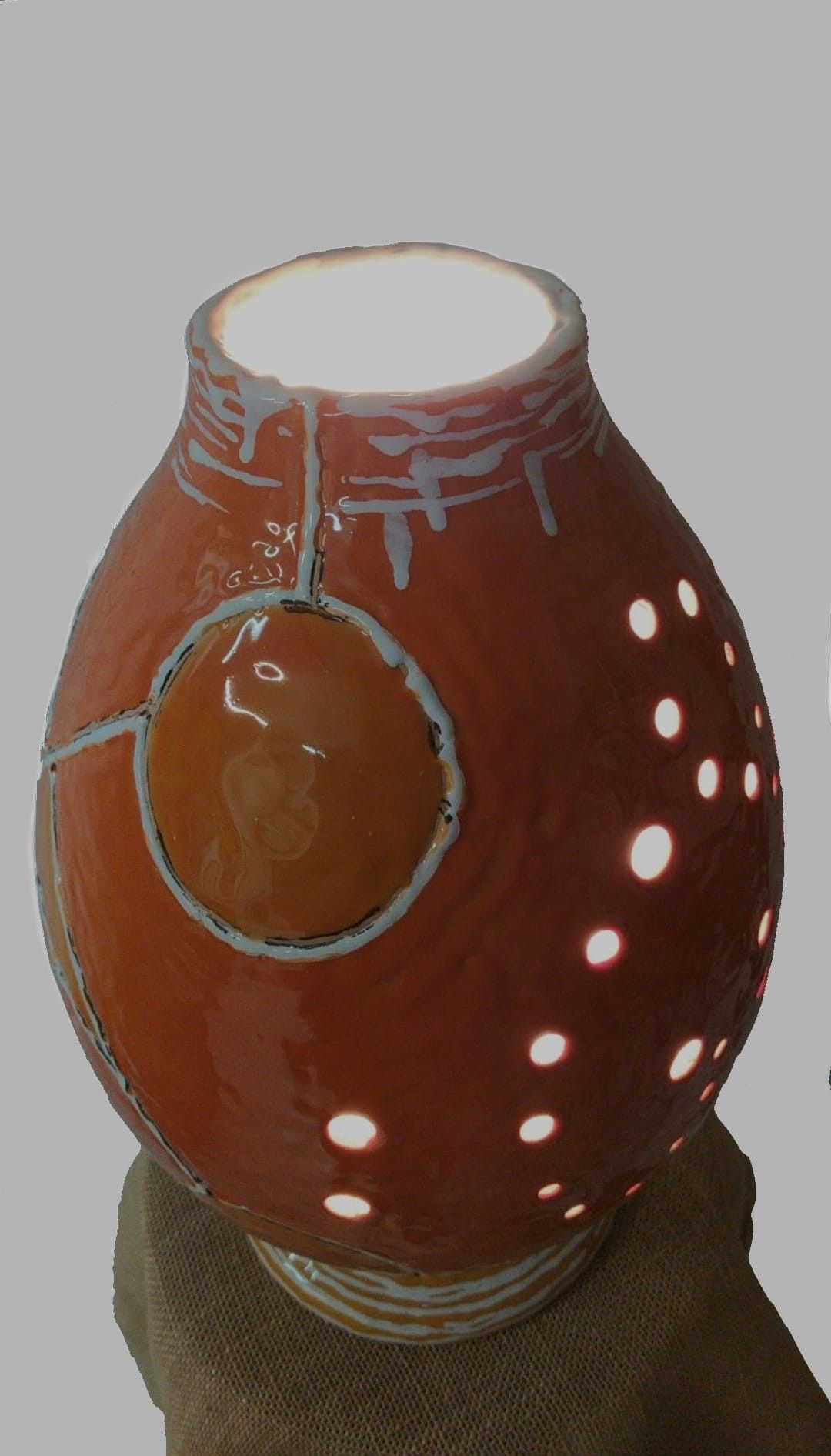 SCULTURA IN TERRACOTTA  MARCELLO VITALE ' LUME 1 '  dimensioni  H 40 cm.