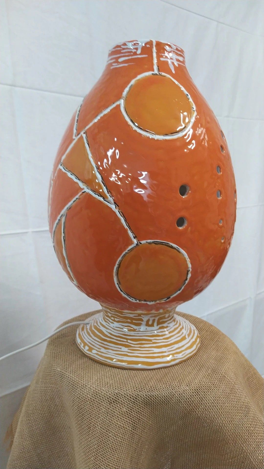 SCULTURA IN TERRACOTTA  MARCELLO VITALE ' LUME 1 '  dimensioni  H 40 cm.