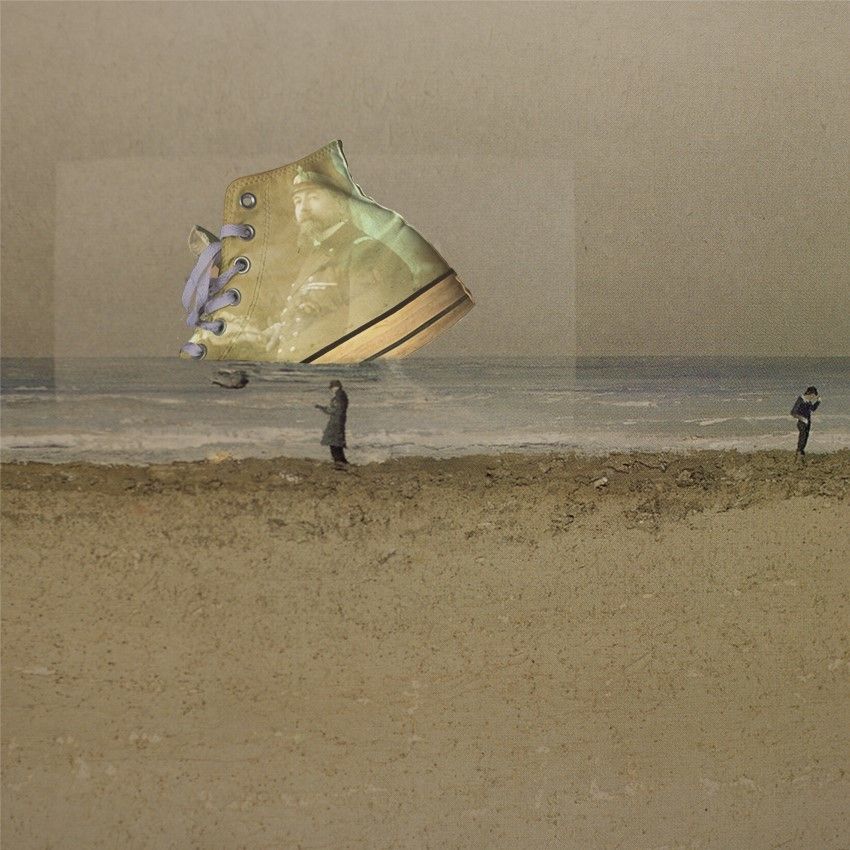 FOTOGRAFIA  BEPPE AMEGLIO ' AFFONDAMENTO SIMULATO '   dimensioni L 30 x H 30 cm.