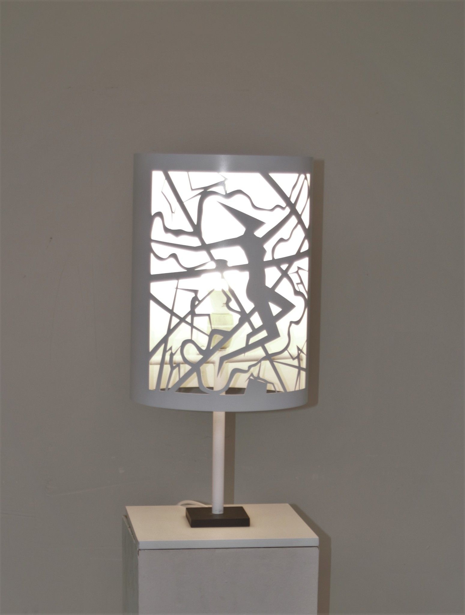 LAMPADA  ALESSIO  BANDINI  '  SOGNO DI DONNA  '  dimensioni L 40 x H 60 cm.