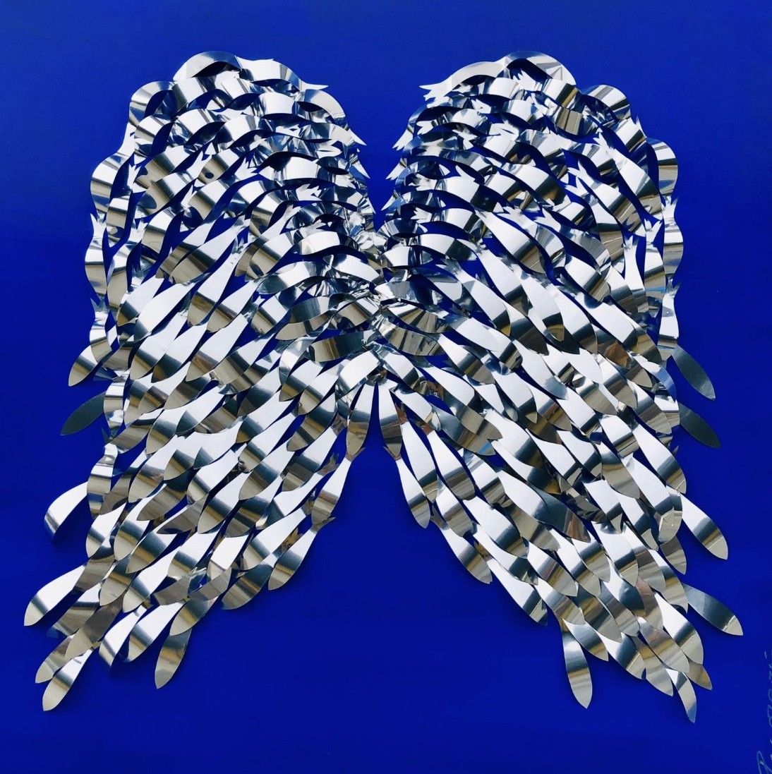 MIXED MEDIA BARBARA PECORARI " SARDINES LEAPING OUT MY ANGEL "   dimensioni L 100 x H 100 cm.