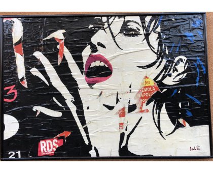 DECOLLAGE ANTONIO DEODATO ' L 'URLO DI GLORIA ' dimensioni L 100 x H 70 cm.