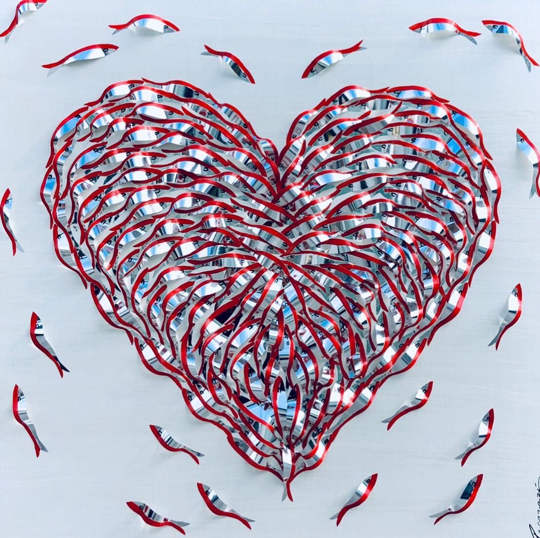 MIXED MEDIA BARBARA PECORARI " SARDINES LEAPING OUT POP HEART 2 "  dimensioni L 100 x H 100 cm.