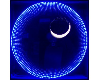 INSTALLAZIONE PINO POLISCA ' COSI LONTANA COSI VICINA ' dimensioni L 70 x H 70 cm.