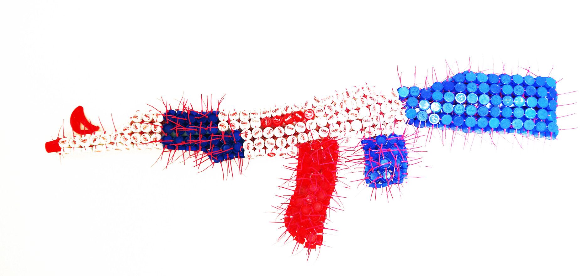 SCULTURA JORGE CASTRO GOMEZ " AK 47 MADE IN FRANCE "  dimensioni L 140 x H 20 x P 50 cm.