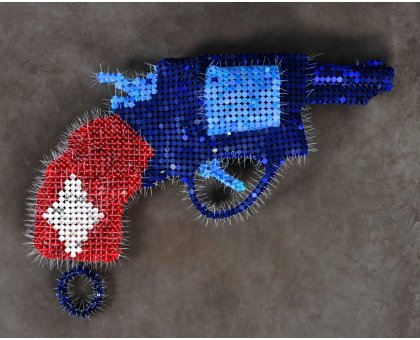 SCULTURA JORGE CASTRO GOMEZ " ARME FATALE " dimensioni L 180 x H 60 x P 120 cm.