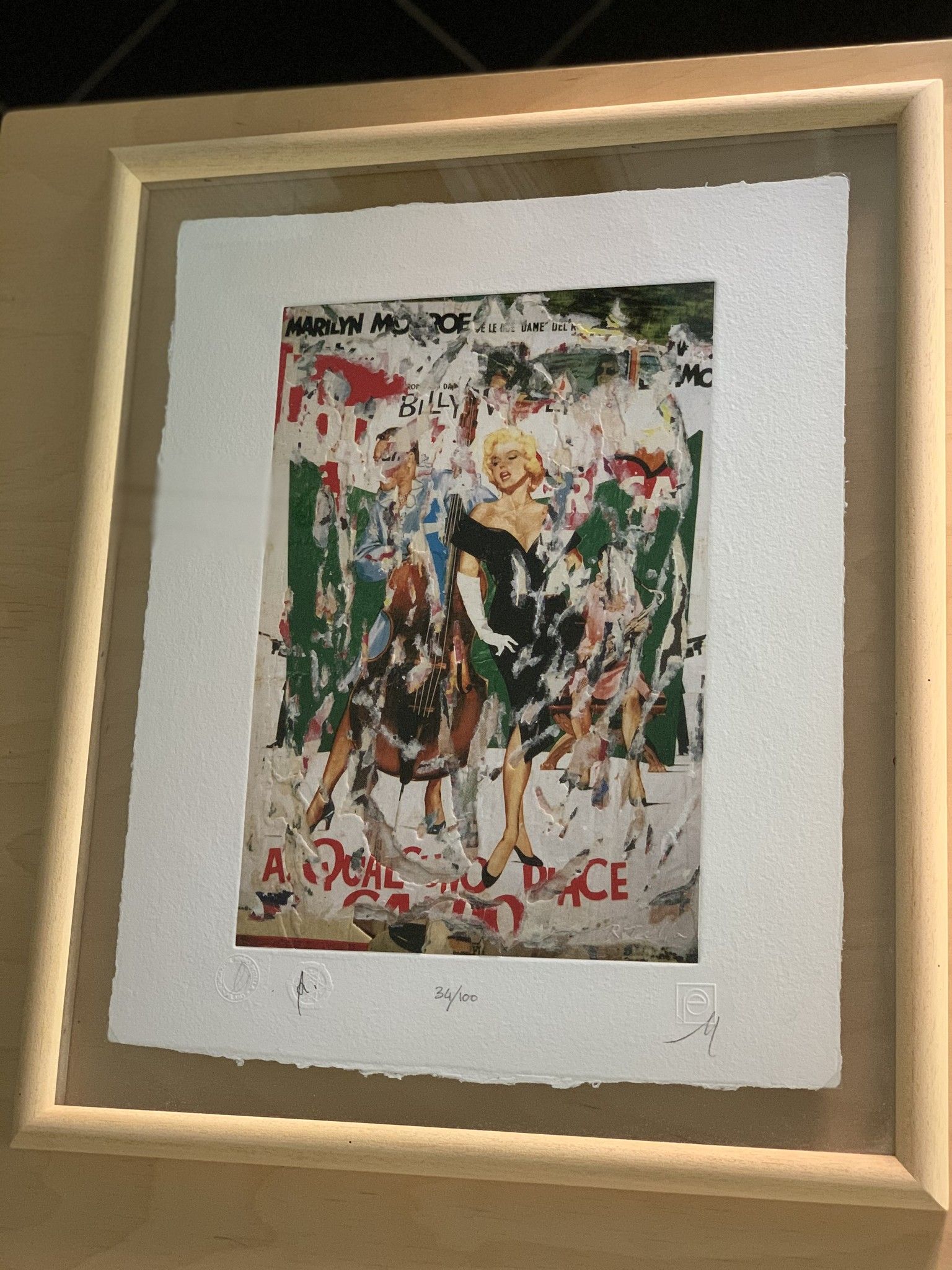 SERIGRAFIA MIMMO ROTELLA ' A QUALCUNO PIACE CALDO'  dimensioni  L 52 x H 62 cm.,