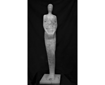 SCULTURA IN MARMO SMAIL ZIZI " TABU' 4 " dimensioni L 19 x H 82 x P 19 cm.