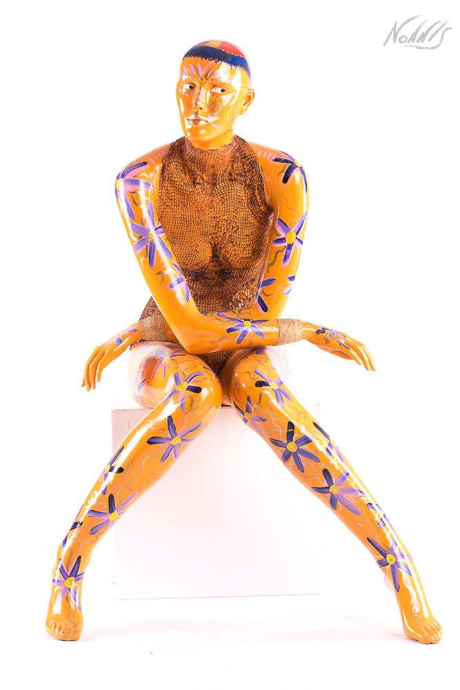 SCULTURA FRANCO NONNIS " MARIA GRAZIA "  dimensioni L 100 x H 100 x P 60 cm.
