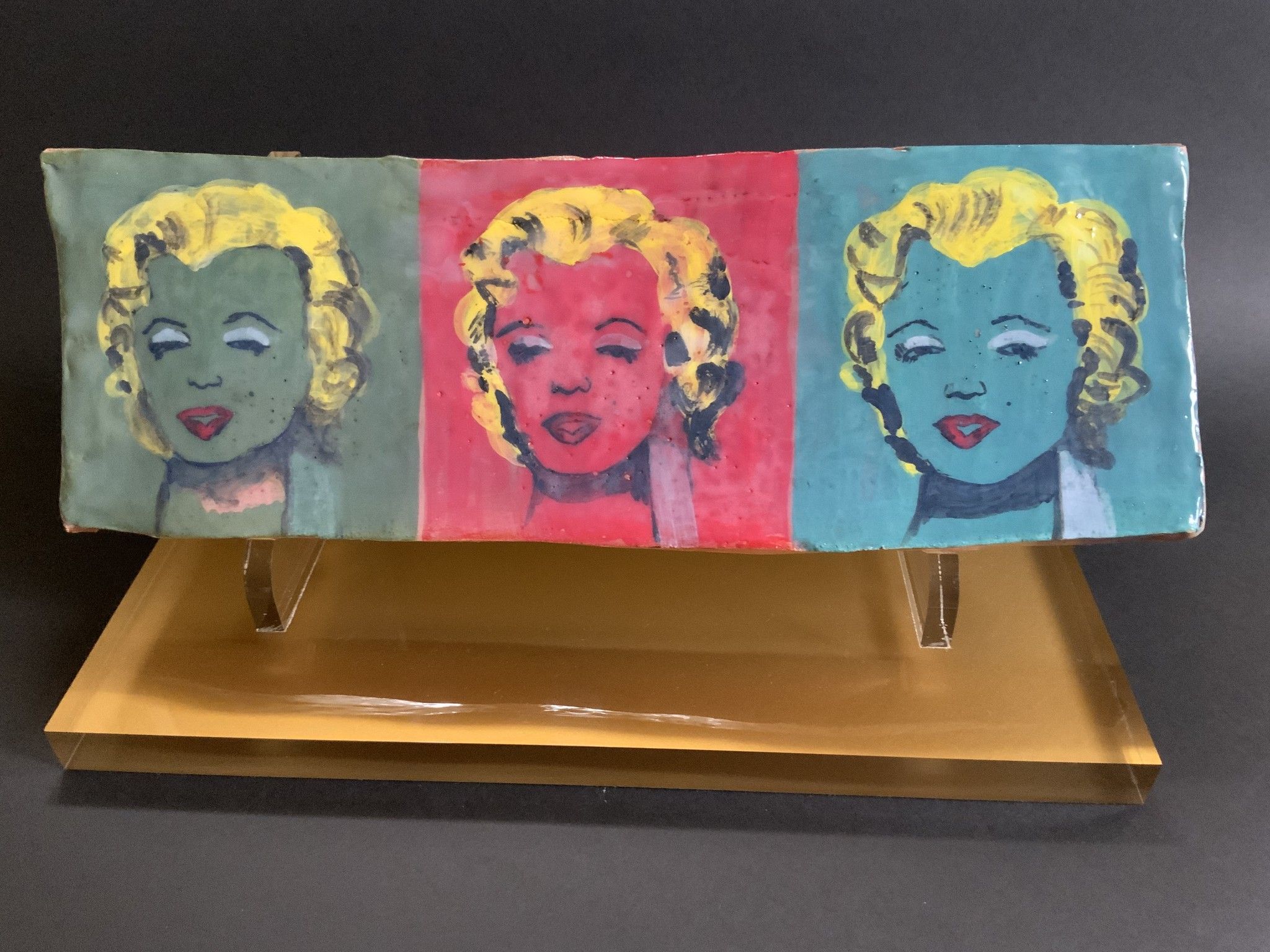 SCULPTURE  KATIA BRUGNOLO " MARYLIN MONROE " size  L 38 x H 13 cm.