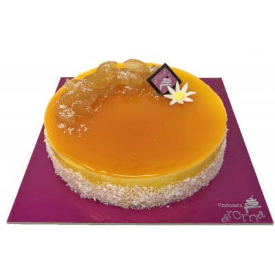 Torta all'ananas, cocco e frutto della passione composizione PINA COLADA