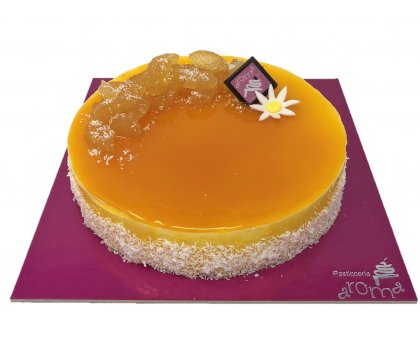 Torta all'ananas, cocco e frutto della passione composizione PINA COLADA