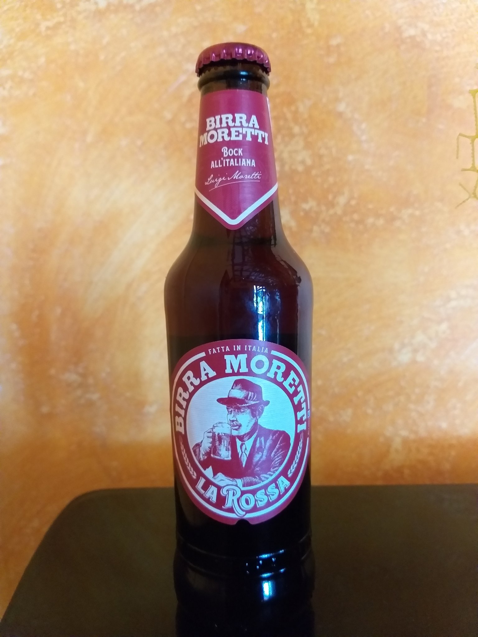 Birra Moretti 'La Rossa' 7,2%alcool doppio malto, bottiglia di vetro 33cl.