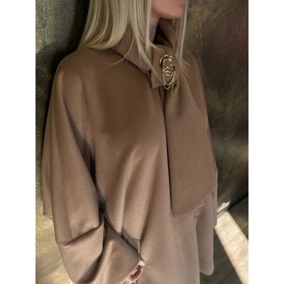 GIL SANTUCCI Mantella Sahara Chic