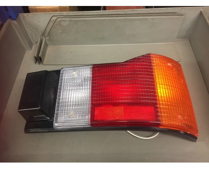 FANALE POSTERIORE DESTRO LANCIA Y10 PRIMA SERIE COD. LEART 17724000