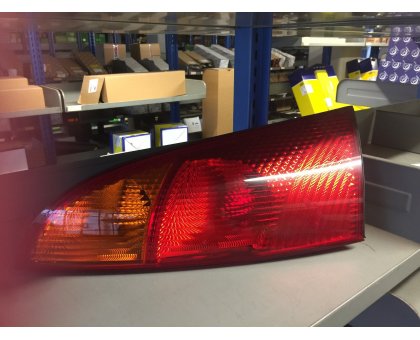 FANALE POSTERIORE DESTRO FORD FOCUS 4P 1998->2001 COD. TEPALUX 154052