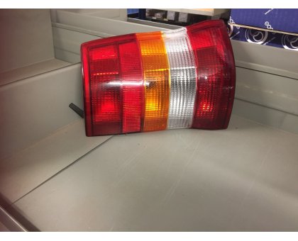 GRUPPO OTTICO POSTERIORE DX ASTRA S.W. COD. 27422128