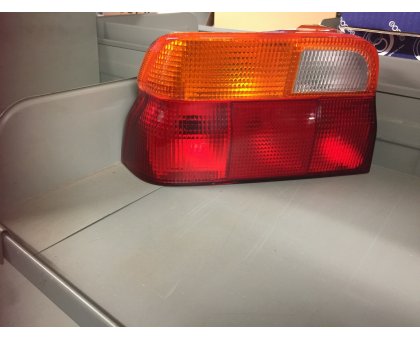 FANALE POSTERIORE SINISTRO FORD ESCORT '90 COD. L0171